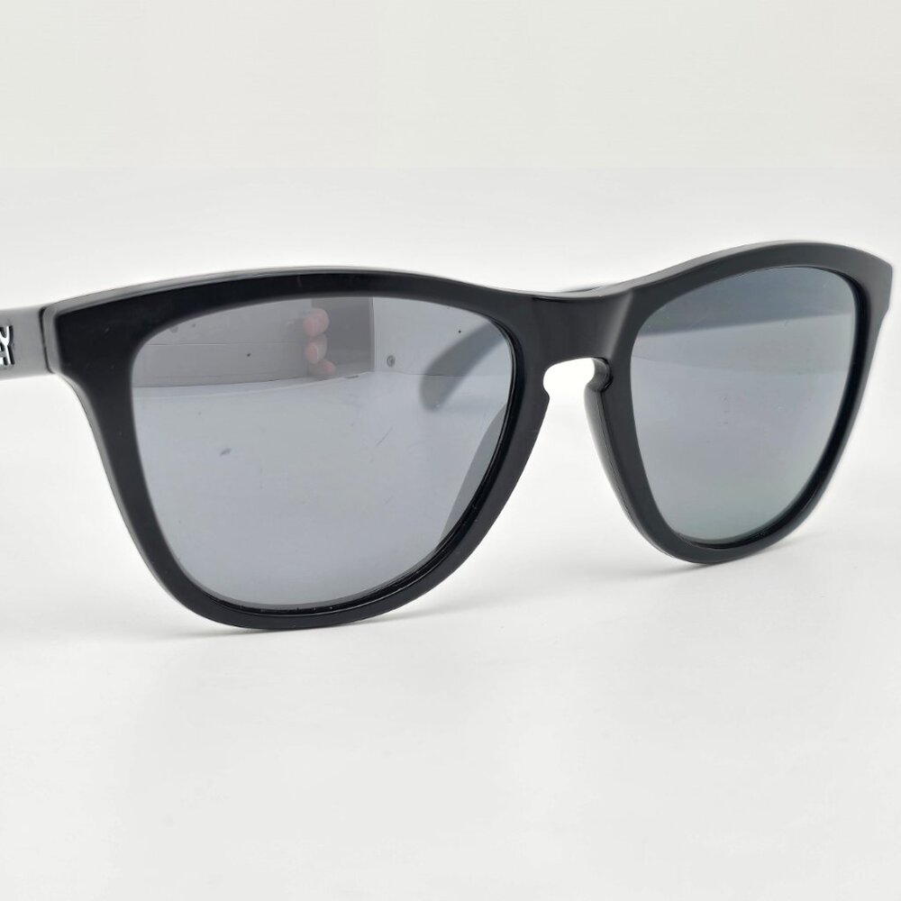 Oakley 24-297 Collector Frogskins Matte Black Polarized Black Iridium Sunglasses - Picture 6 of 13